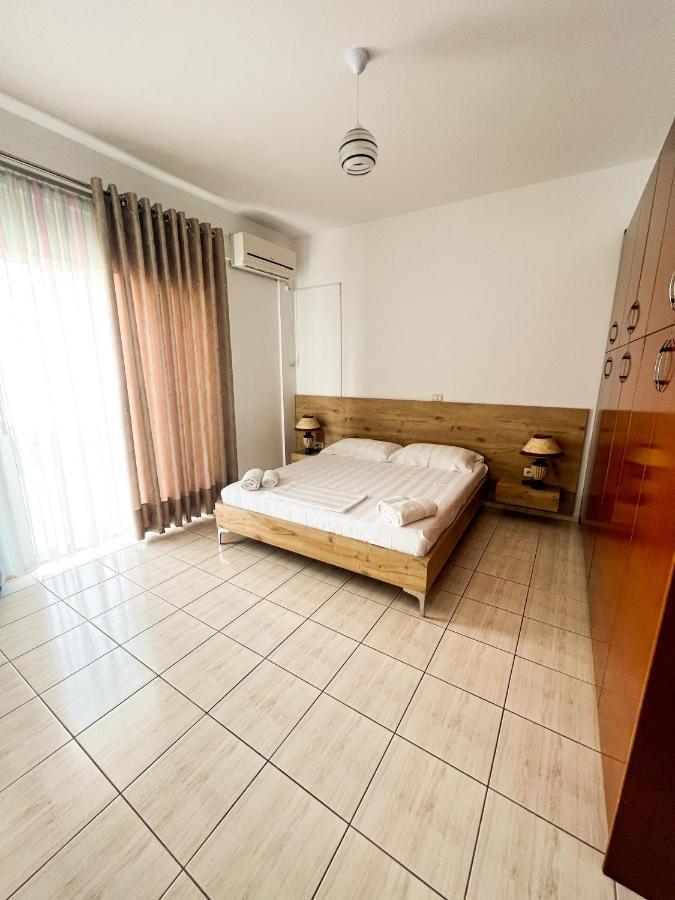 Garden Villa Sarande Apt-6 Buitenkant foto