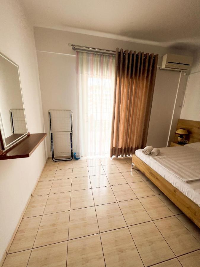 Garden Villa Sarande Apt-6 Buitenkant foto